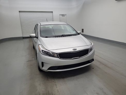 Used 2017 Kia Forte LX FWD image 14