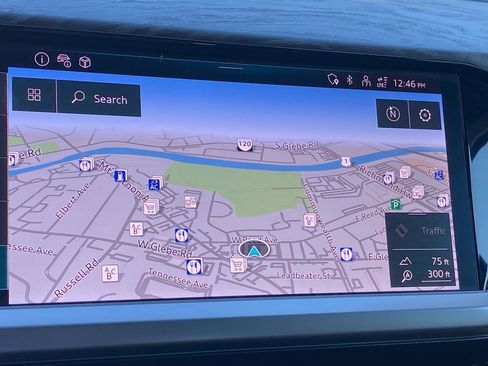 Used 2025 Audi Q4 e-tron Premium w/ Convenience Package image 16