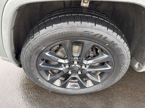 Used 2020 Jeep Grand Cherokee Altitude image 11