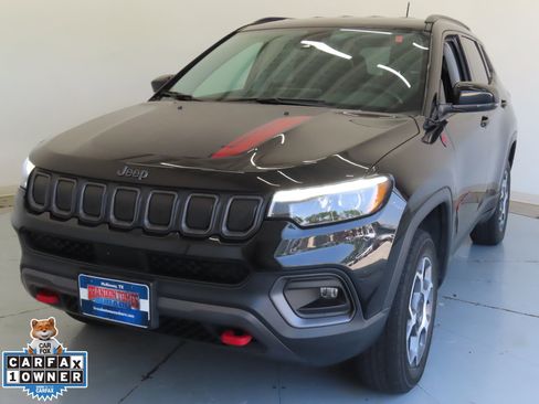 Used 2022 Jeep Compass Trailhawk w/ Trailhawk Elite Group AWD/4WD image 9
