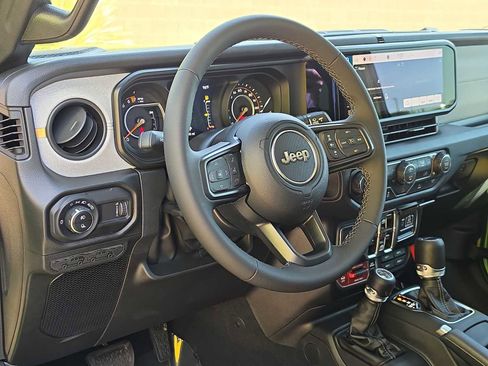 New 2026 Jeep Gladiator Sport AWD/4WD image 2