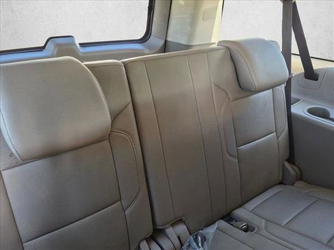 Used 2019 GMC Yukon XL SLT w/ Open Road Package RWD image 15