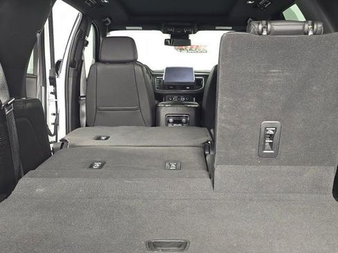 Used 2023 Chevrolet Tahoe RST w/ Luxury Package image 32