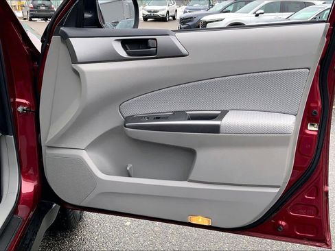 Used 2013 Subaru Forester 2.5X image 22