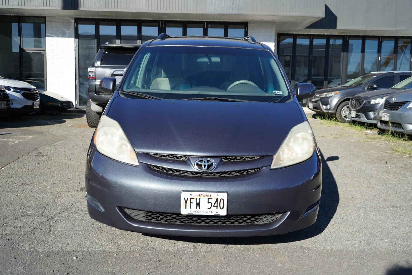 Used 2010 Toyota Sienna LE FWD image 4