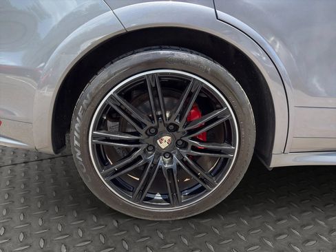 Used 2013 Porsche Cayenne GTS AWD/4WD image 30