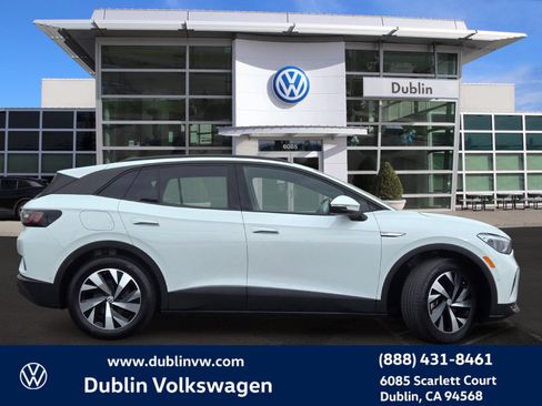 Certified 2023 Volkswagen ID.4 Pro RWD image 3