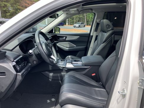 Used 2024 Acura MDX SH-AWD w/ Technology Package image 16