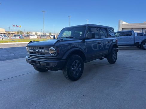 New 2025 Ford Bronco Big Bend image 3