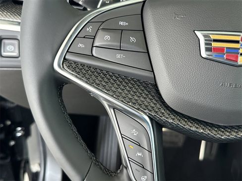 New 2025 Cadillac XT5 Sportv w/ Technology Package image 18