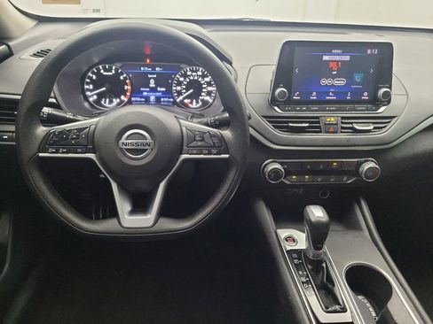 Used 2022 Nissan Altima 2.5 SV FWD image 22