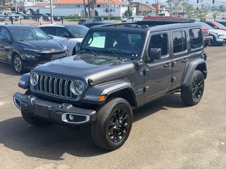 Used 2025 Jeep Wrangler Unlimited Sahara w/ Safety Group AWD/4WD video 1