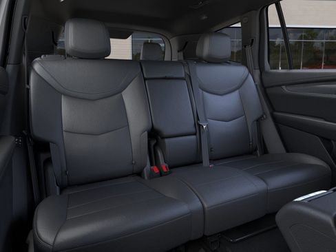 New 2025 Cadillac XT6 Luxury image 17