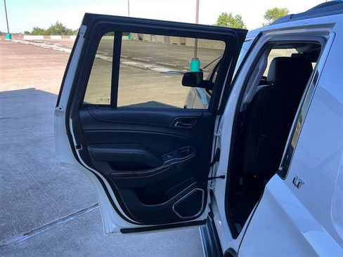 Used 2018 Chevrolet Tahoe LT AWD/4WD image 30
