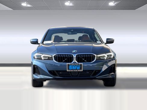 Used 2026 BMW 330i Sedan w/ Premium Package RWD image 5