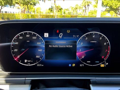 Used 2025 Mercedes-Benz GLS 450 4MATIC image 7