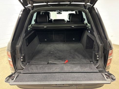 Used 2022 Land Rover Range Rover Westminster Edition image 43