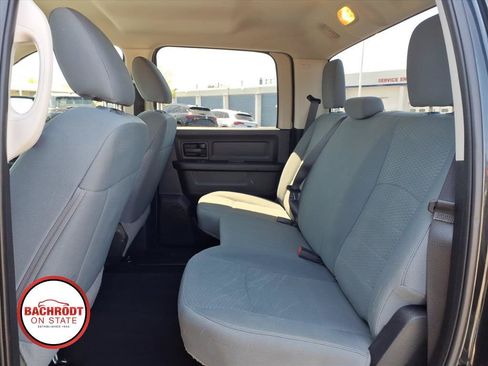 Used 2018 RAM 1500 Express w/ Wheel & Sound Group AWD/4WD image 29