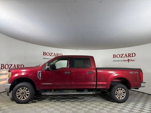 Used 2019 Ford F250 XLT w/ XLT Value Package AWD/4WD image 5
