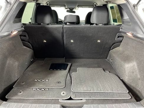Used 2025 Nissan Kicks SV FWD image 43