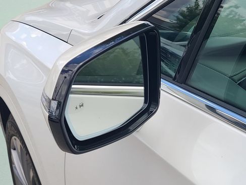 Used 2024 Cadillac XT6 Premium Luxury AWD/4WD image 25