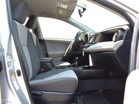 Used 2013 Toyota RAV4 LE w/ Preferred Accessory Pkg AWD/4WD image 15