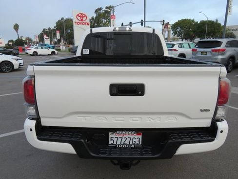 Certified 2021 Toyota Tacoma TRD Off-Road w/ Technology Package image 10