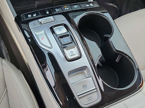 Used 2022 Hyundai Tucson Limited image 32