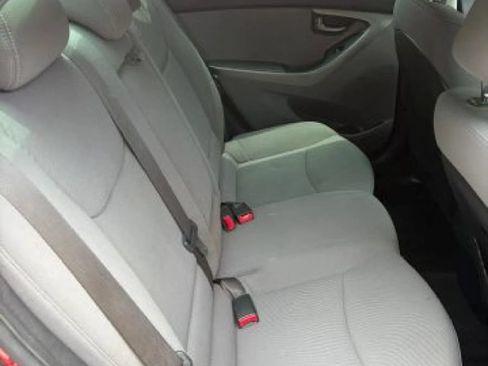 Used 2016 Hyundai Elantra SE FWD image 14