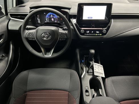 Used 2026 Toyota Corolla SE FWD image 30