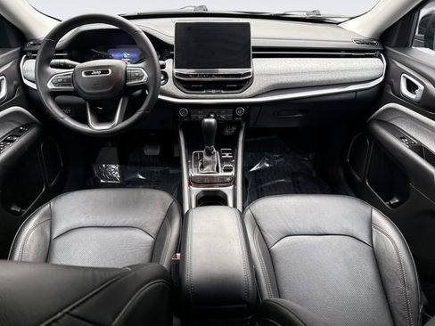 Used 2022 Jeep Compass Latitude image 14