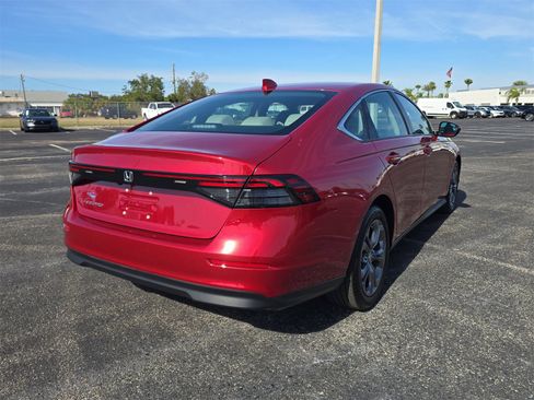 Used 2024 Honda Accord EX image 3