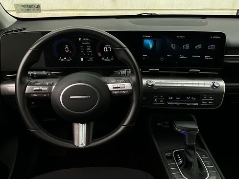 Used 2025 Hyundai Kona SEL image 14