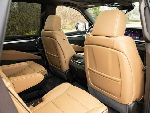 Used 2026 Cadillac Escalade Luxury w/ Touring Package image 78