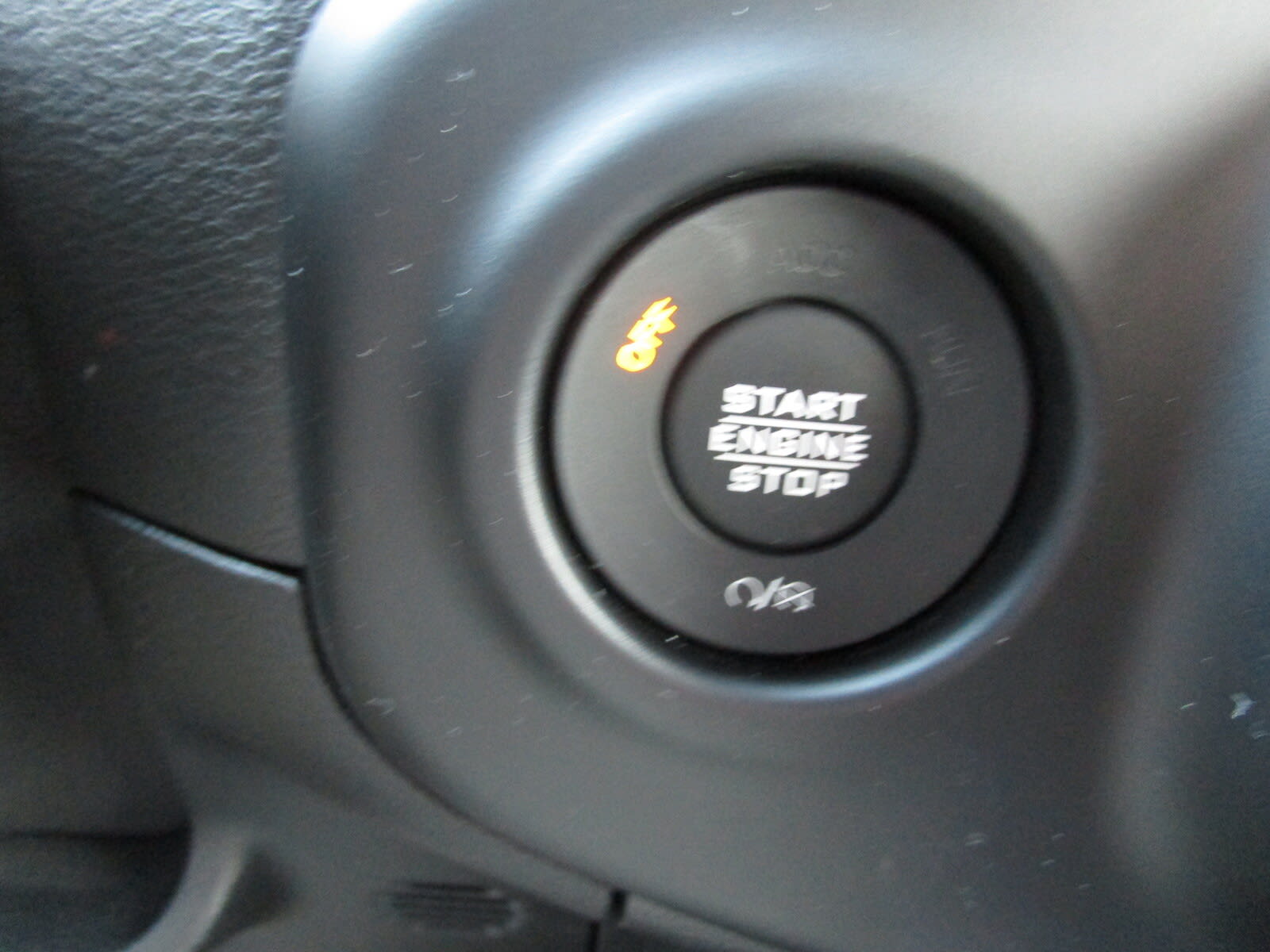 Used 2021 Jeep Wrangler Unlimited Sahara w/ Cold Weather Group AWD/4WD image 28