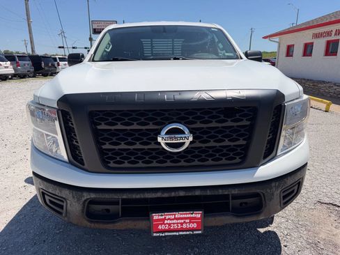Used 2017 Nissan Titan S AWD/4WD image 8