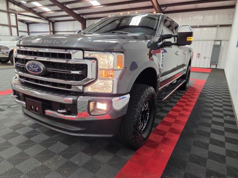 Used 2020 Ford F250 Lariat w/ Chrome Package image 20