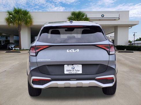 Used 2025 Kia Sportage EX FWD image 5