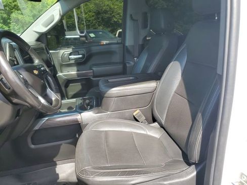 Used 2020 Chevrolet Silverado 1500 LTZ w/ LTZ Convenience Package AWD/4WD image 24