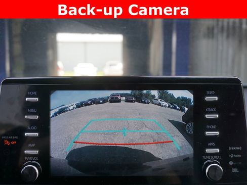 Used 2024 Toyota Sienna XLE w/ XLE Plus Package AWD/4WD image 9