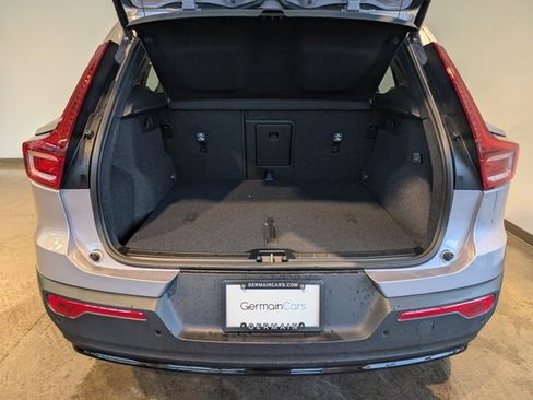 New 2026 Volvo XC40 B5 Plus w/ Protection Package Premier image 5