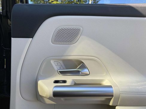 Certified 2025 Mercedes-Benz GLA 250 image 13