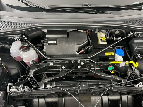 Used 2023 Audi Q4 e-tron Premium Plus w/ Premium Plus image 34