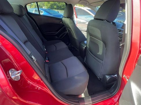 Used 2018 MAZDA MAZDA3 Sport FWD image 25