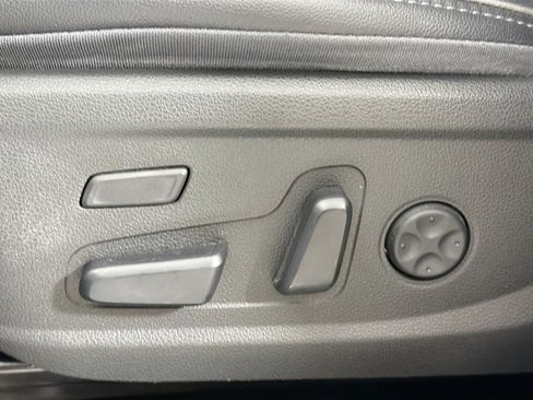 Used 2023 Hyundai Santa Fe Limited image 19