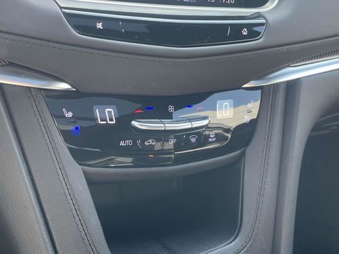 Certified 2024 Cadillac XT5 Premium Luxury w/ Platinum Package image 5