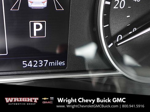 Used 2023 Nissan Versa SV image 16