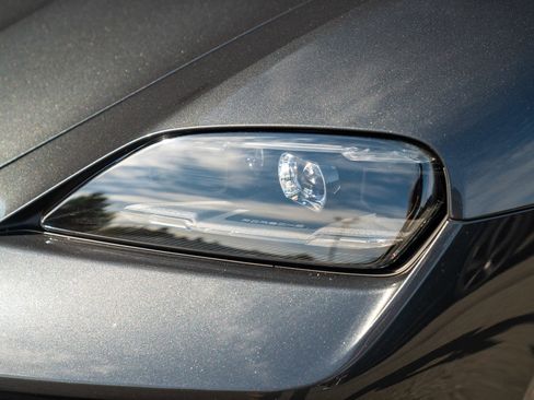 New 2025 Porsche Taycan image 25