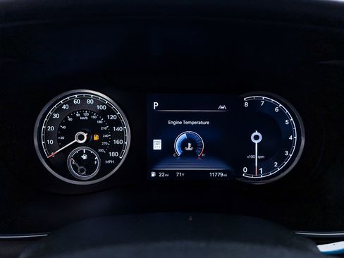 Used 2025 Genesis G70 3.3T Advanced w/ Sport Prestige Package image 37