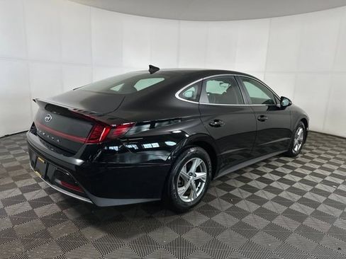 Certified 2023 Hyundai Sonata SE w/ Preferred Accessory Package image 3